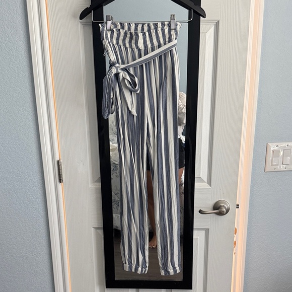 AE Striped Blue and White Pants - Picture 1 of 3